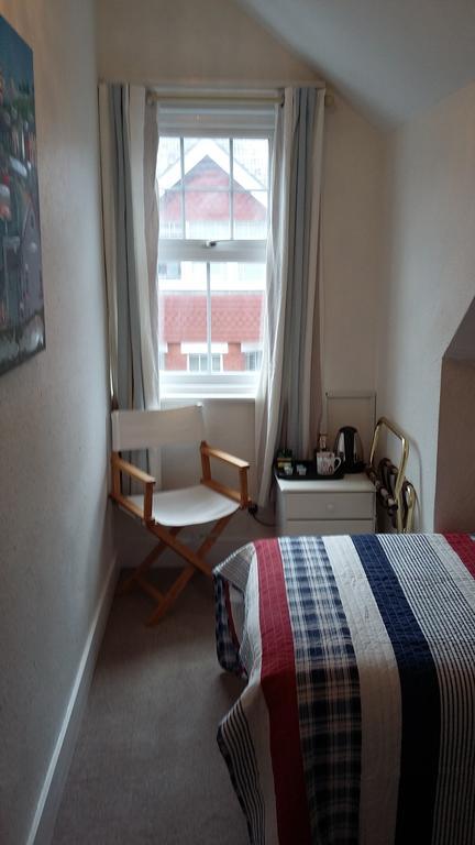 Cambridge House Guest House Eastbourne Værelse billede