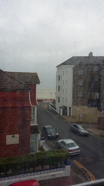 Cambridge House Guest House Eastbourne Værelse billede