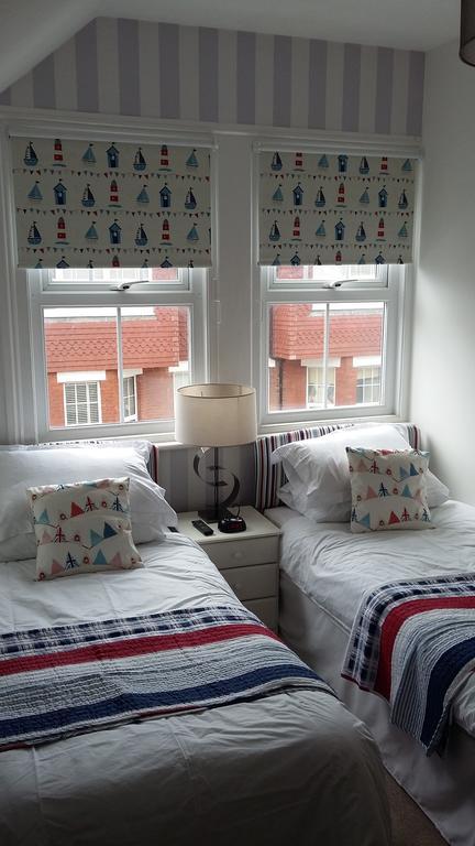 Cambridge House Guest House Eastbourne Værelse billede