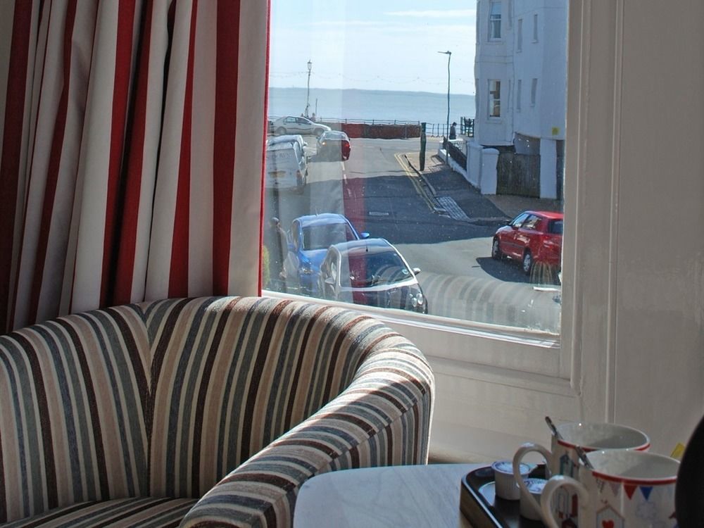 Cambridge House Guest House Eastbourne Eksteriør billede