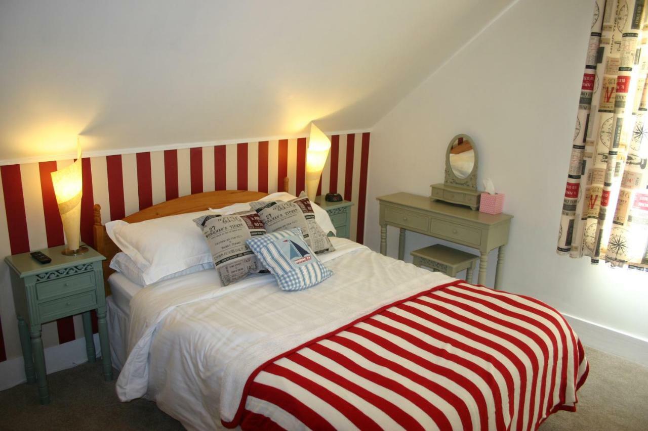 Cambridge House Guest House Eastbourne Værelse billede